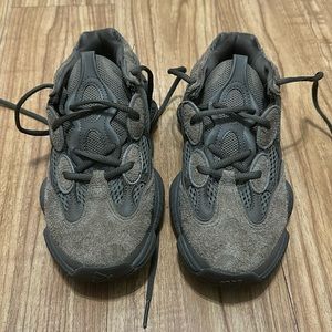 Yeezy 500 Brown Clay